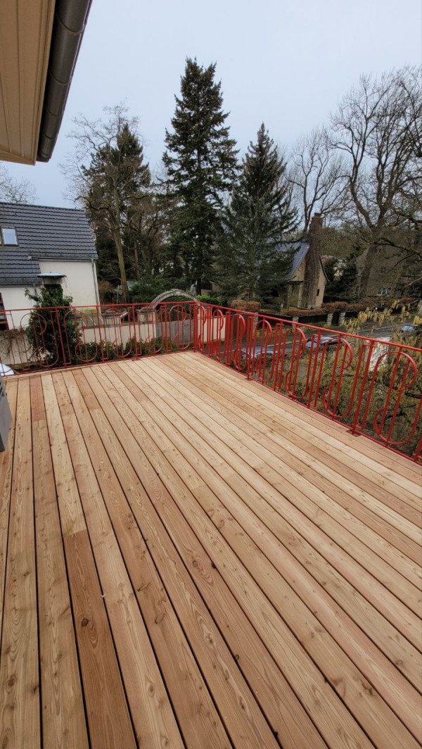 Neubau einer Terrasse für eine Villa in Leipzig