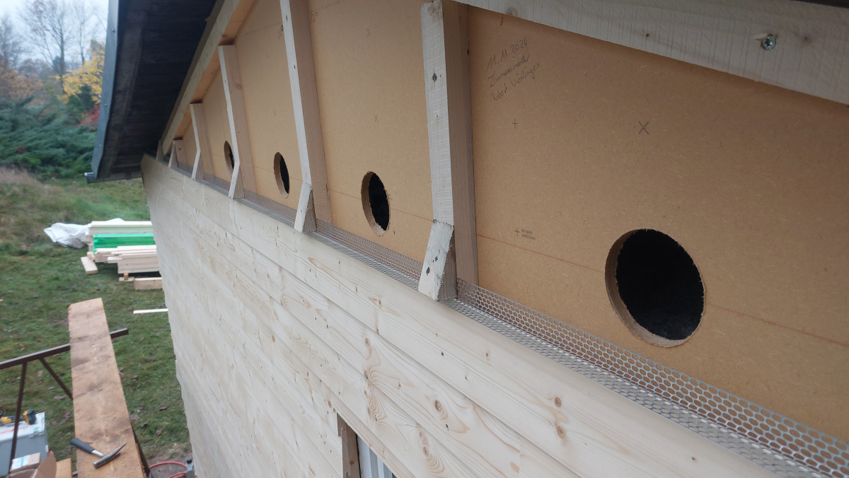 Öffungen für Einblasdämmung